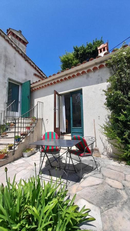 Studio Apartment In Bargemon Exterior photo